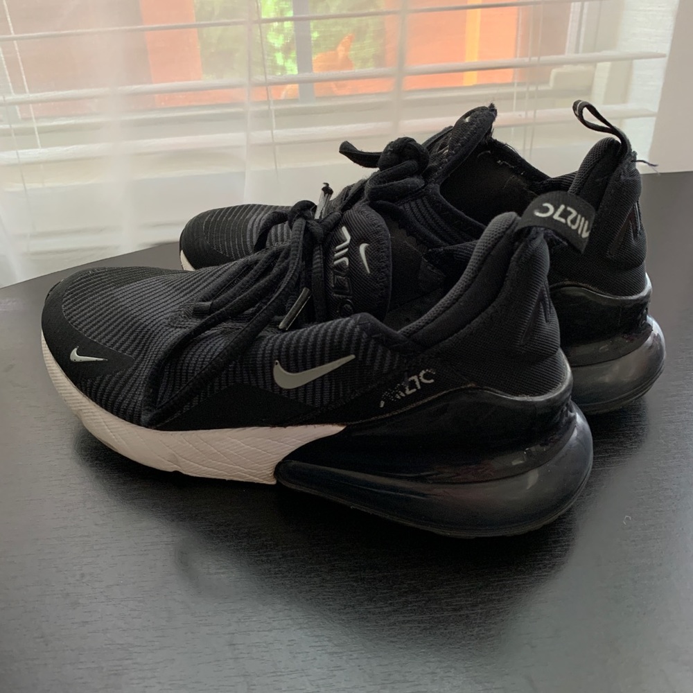 Boys Nikes Size 4